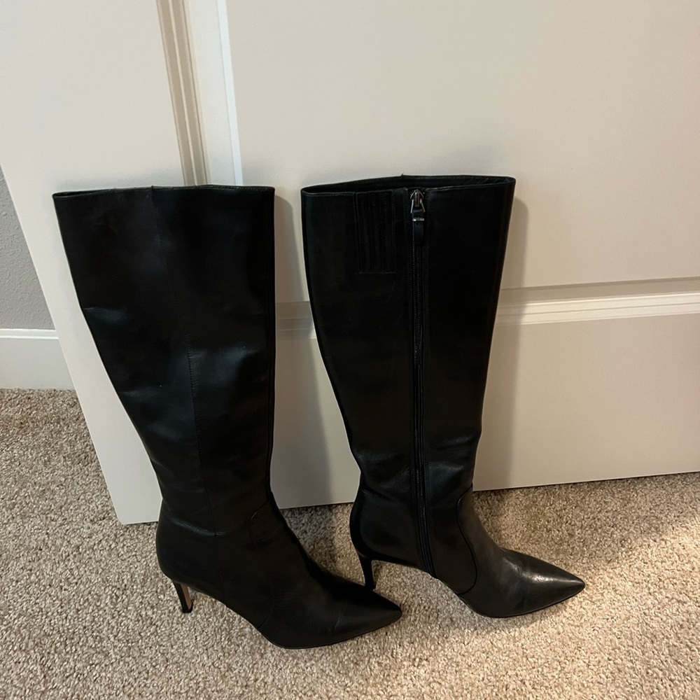 Used Black boots, 8 M